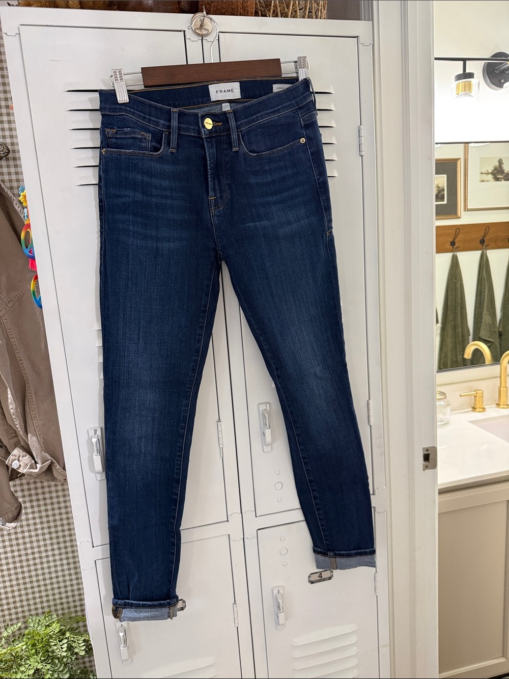 Frame Denim Le Skinny de Jeanne Jeans in Dark Blue Wash